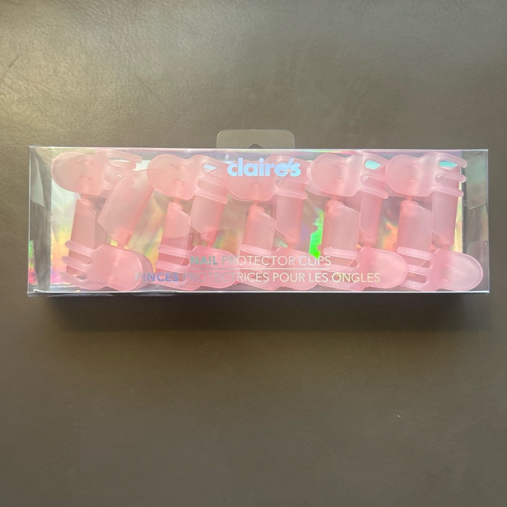 Claire's Soft 💅Pink 💕Nail Care Clips